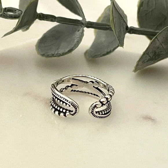 925 Sterling Silver Minimalist Twist Bead Ring Stackable Dainty Ring - Picture 2 of 5